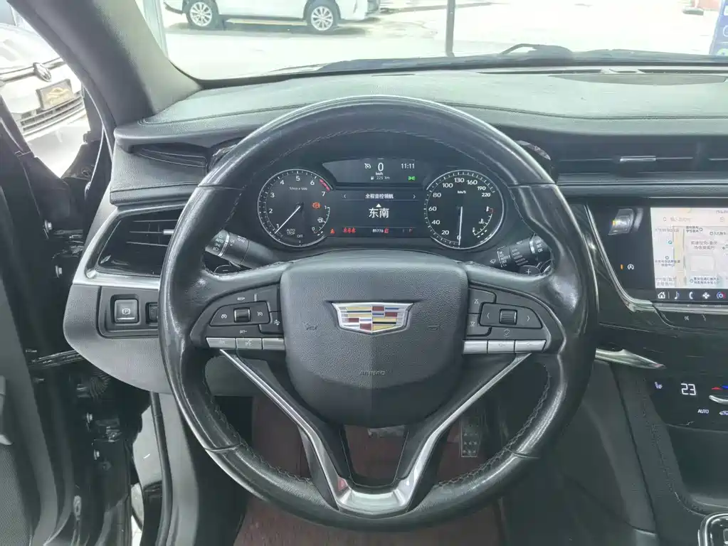 Cadillac XT6 — миниатюра 9