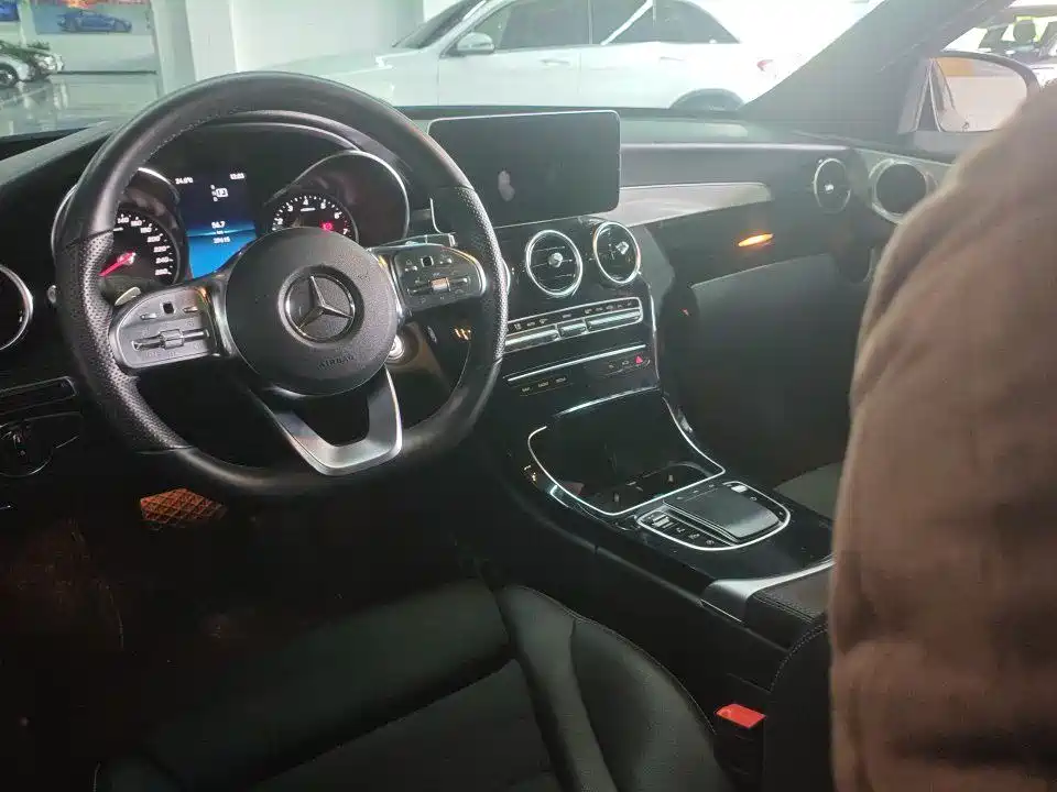 Mercedes-Benz C-Class — миниатюра 5