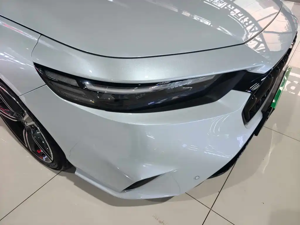 Honda Inspire PHEV — миниатюра 19