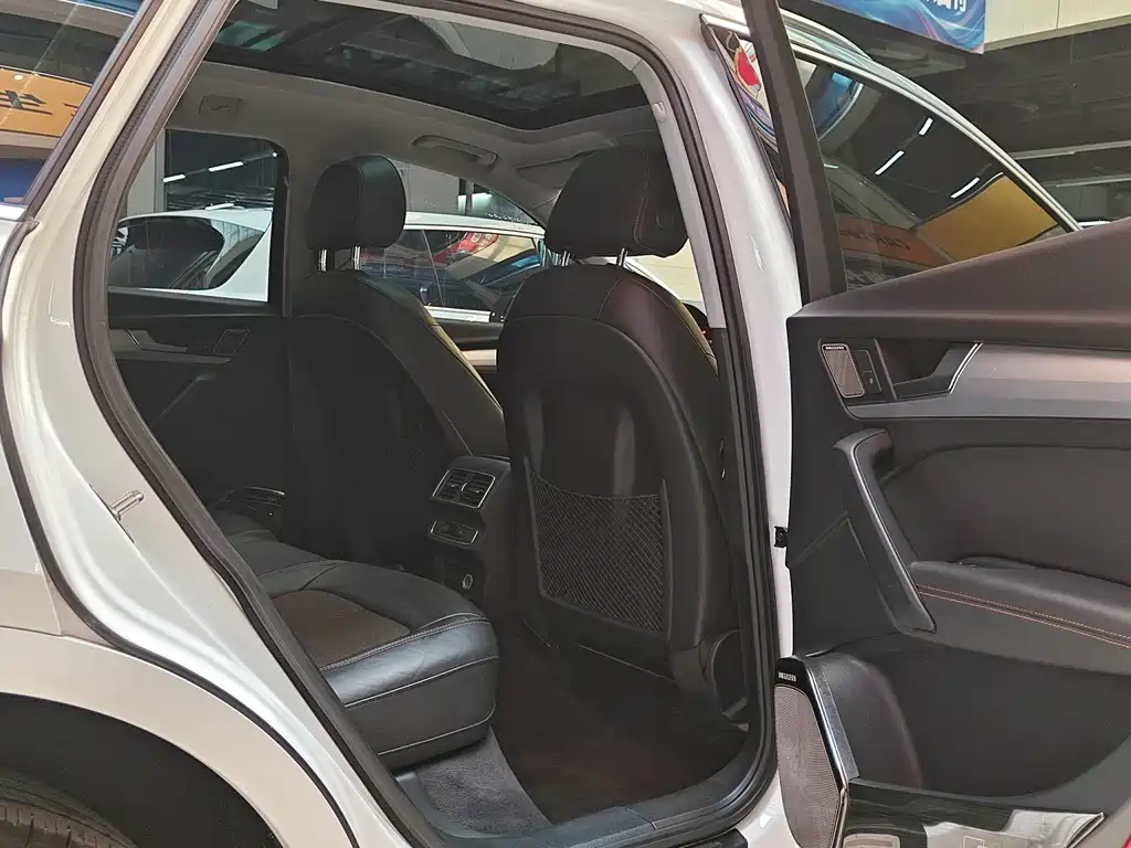 Audi Q5L — миниатюра 12