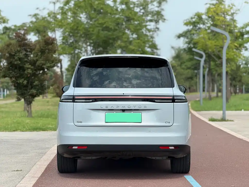 Leapmotor C16 2026 280 5 мест