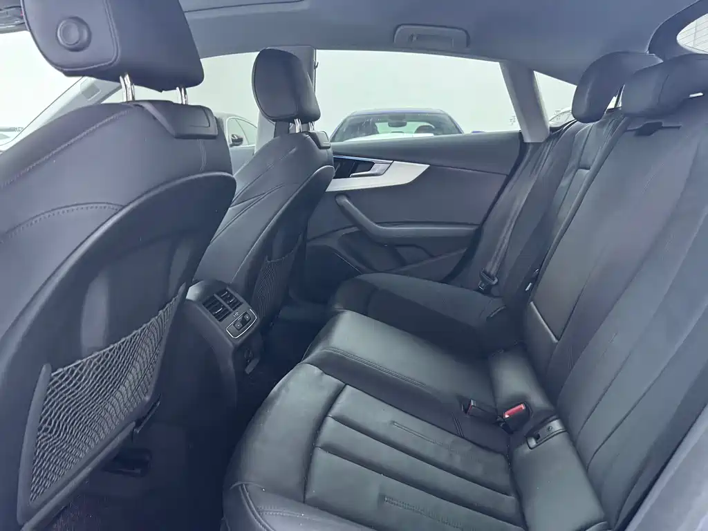 Audi A5 (Import) — миниатюра 12