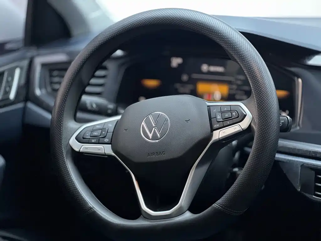 Volkswagen Lavida — миниатюра 7