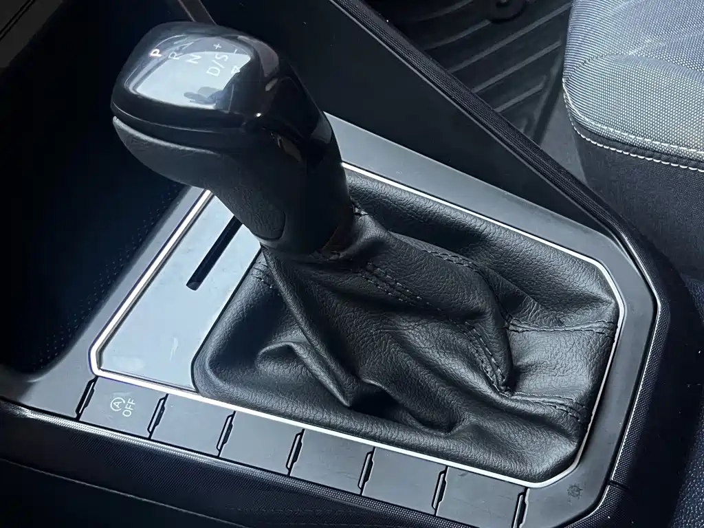 Volkswagen Lavida — миниатюра 12