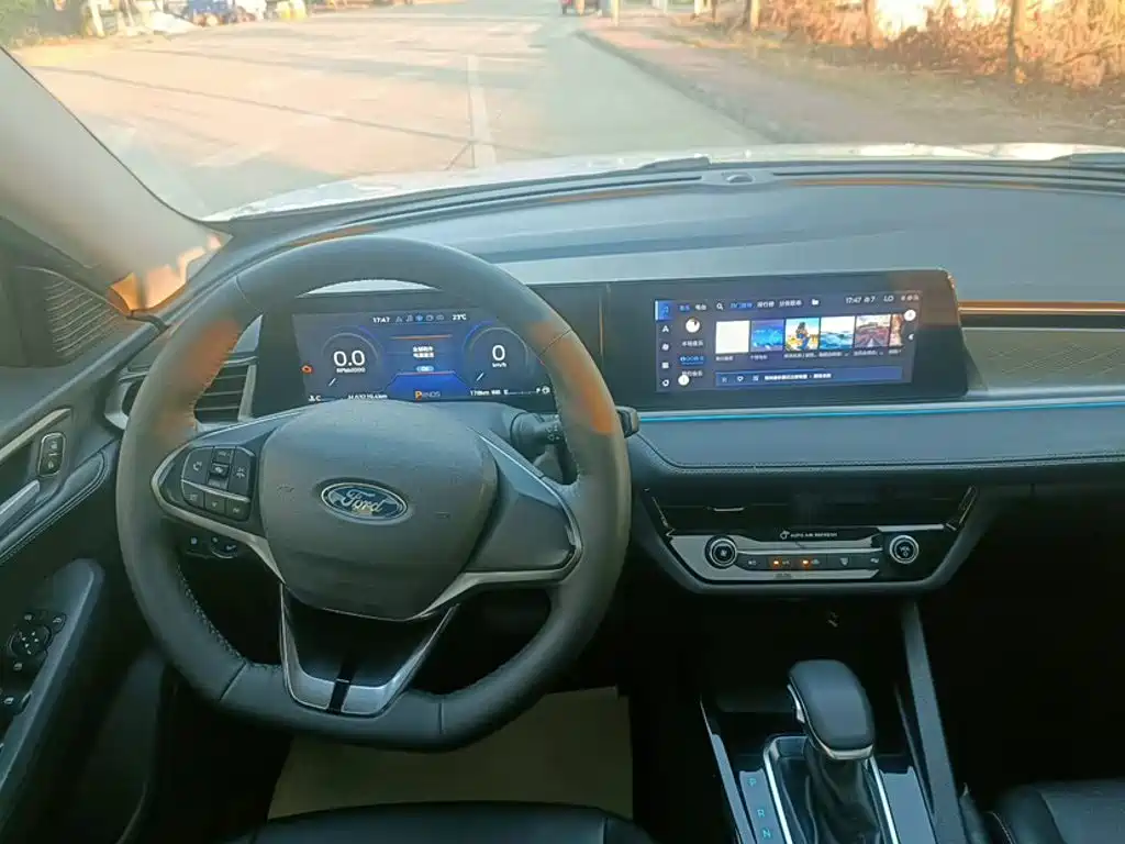 Ford Escort — миниатюра 12