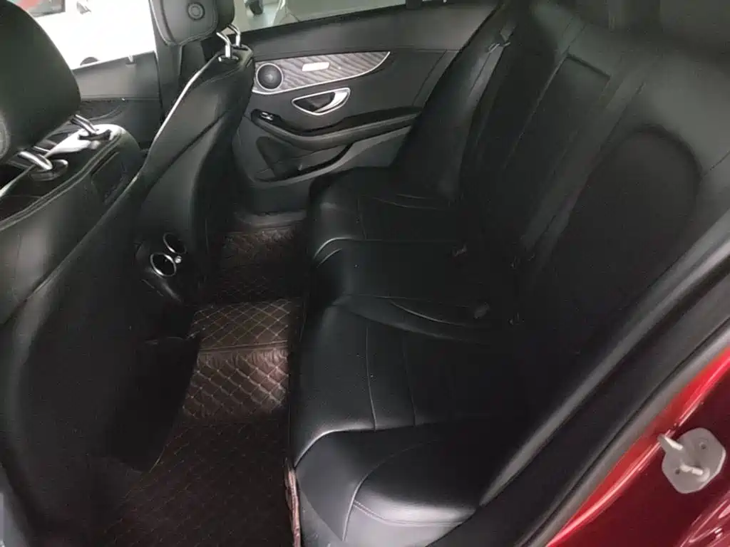 Mercedes-Benz C-Class — миниатюра 17