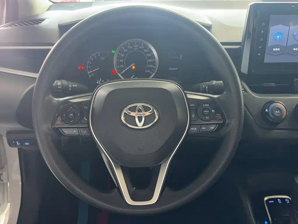 Toyota Corolla — миниатюра 5