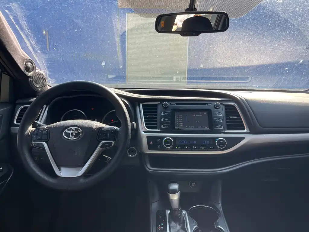 Toyota Highlander — миниатюра 8
