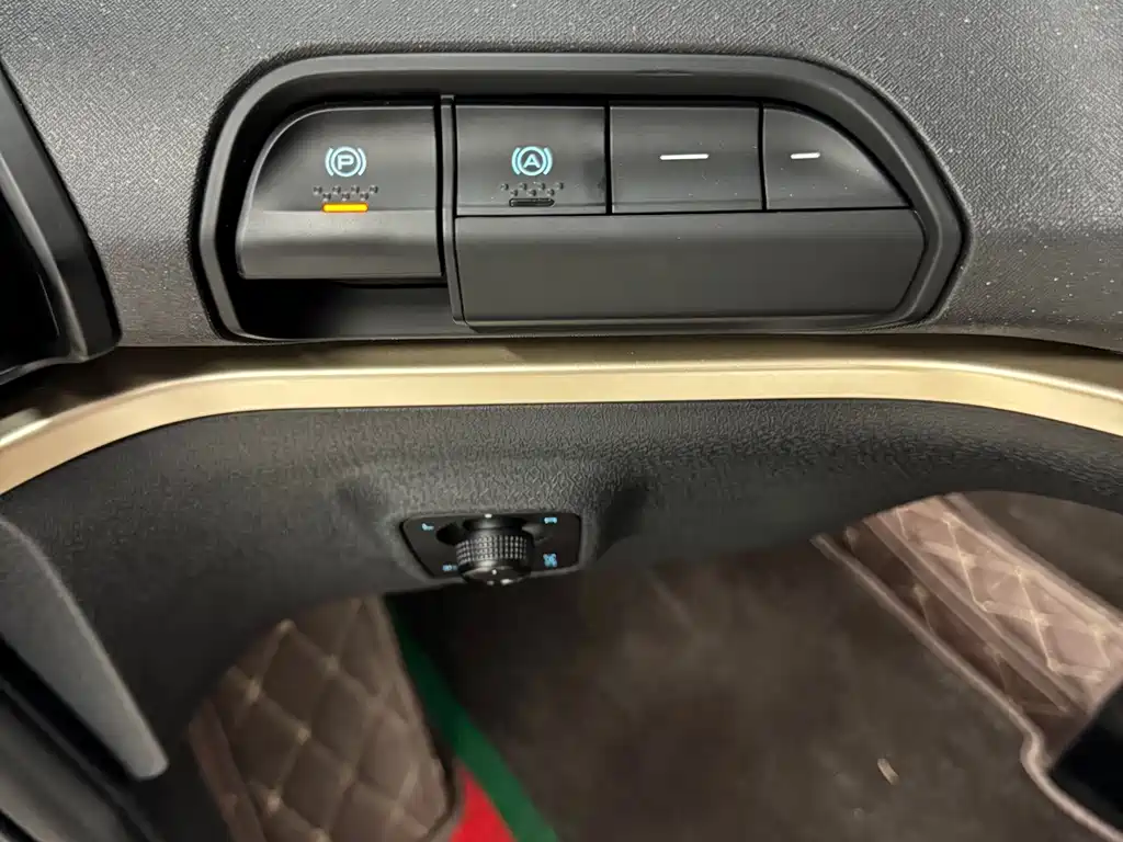 Baojun KiWi EV — миниатюра 12