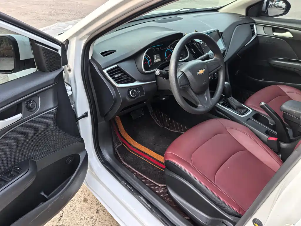 Chevrolet Cavalier — миниатюра 10