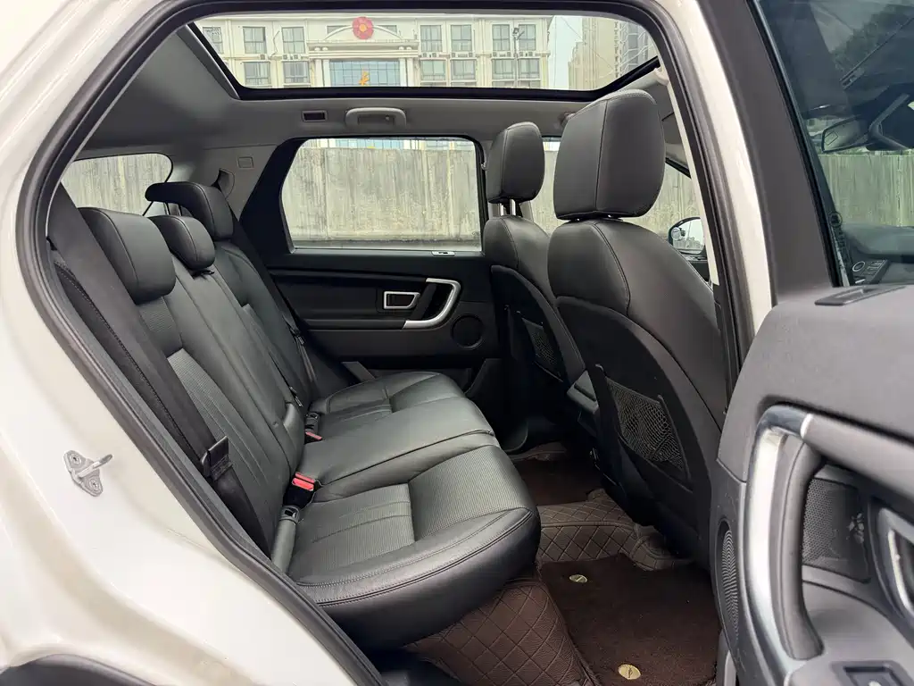 Land Rover Discovery Sport — миниатюра 15