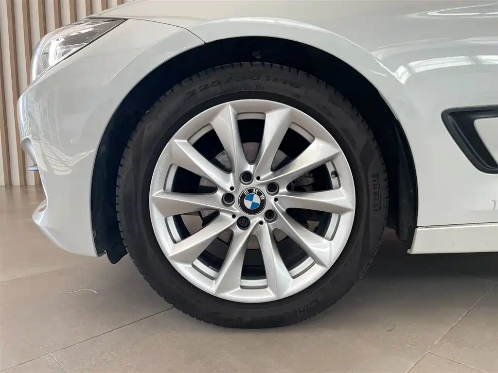 BMW 3 Series GT — миниатюра 9
