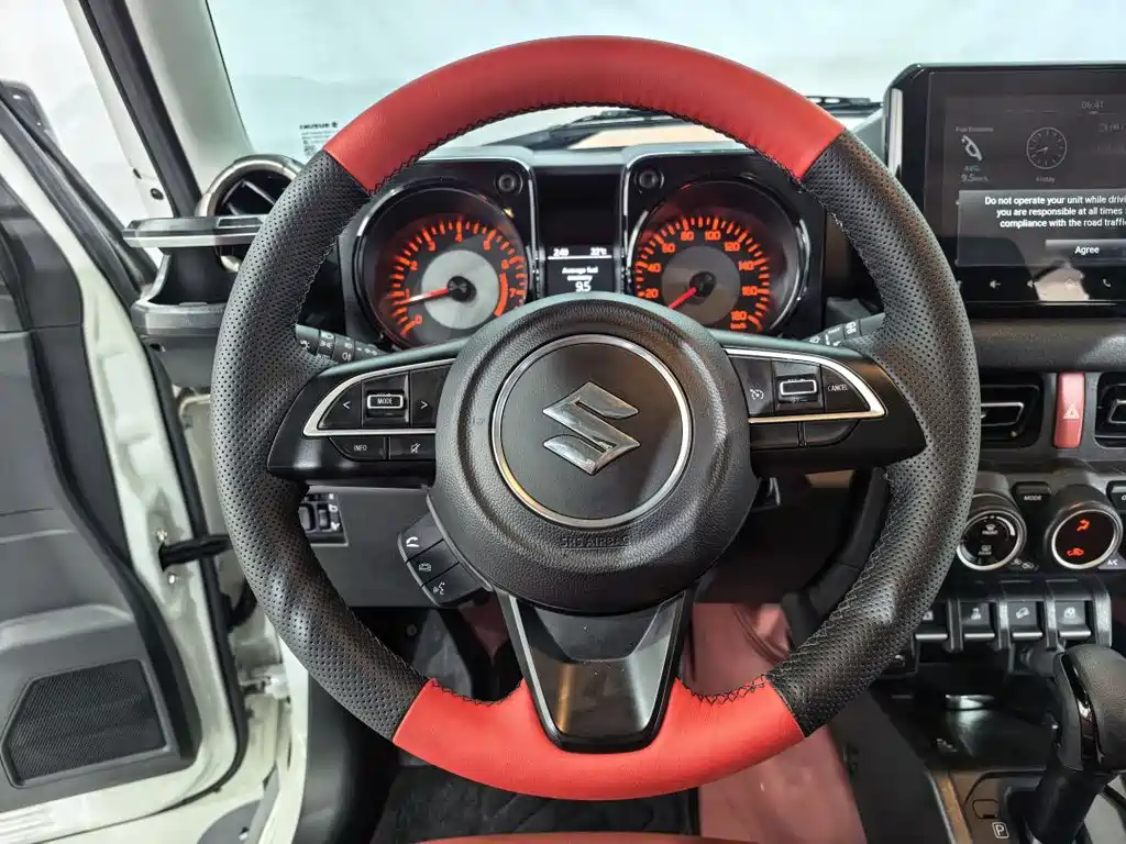 Suzuki Jimny — миниатюра 7
