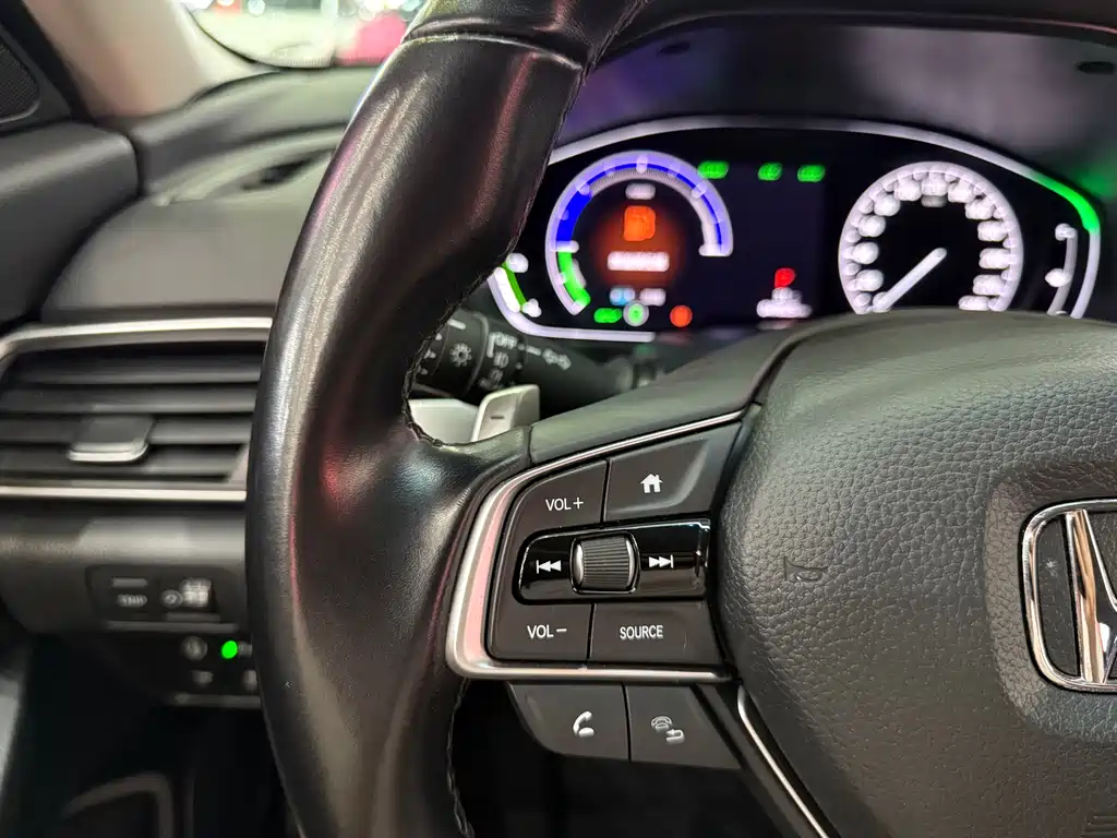 Honda Accord 2018 2.0L V