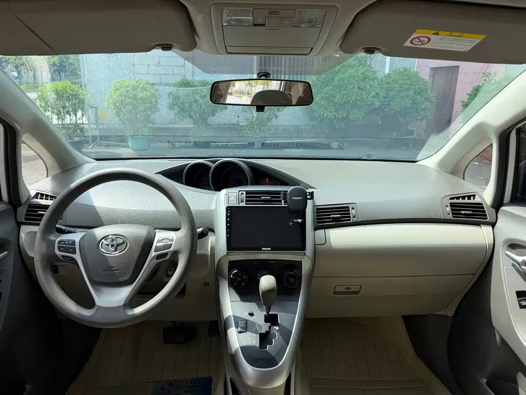 Toyota Verso — миниатюра 7