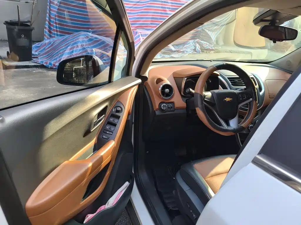 Chevrolet Trax — миниатюра 12