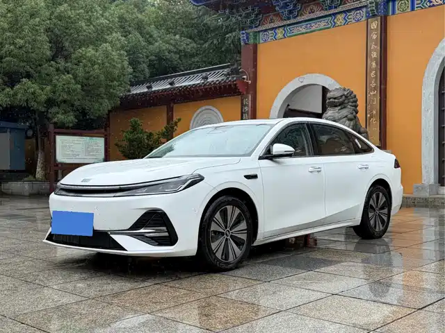 2025 Geely
