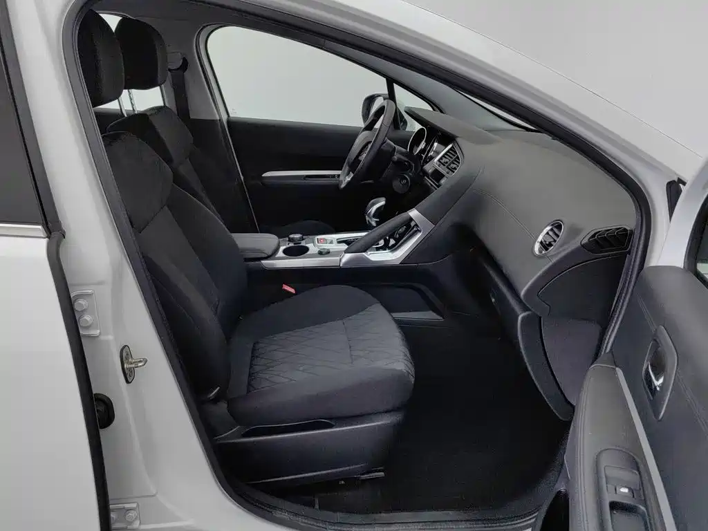 Peugeot 3008 — миниатюра 23