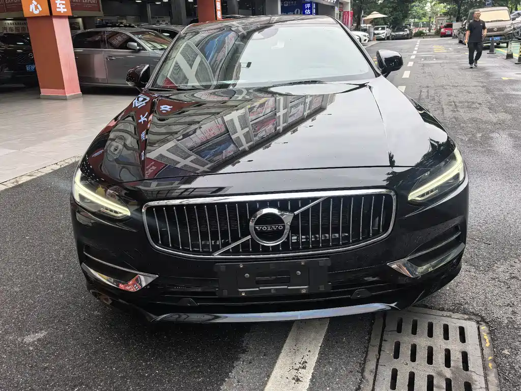 Volvo S90 — миниатюра 6