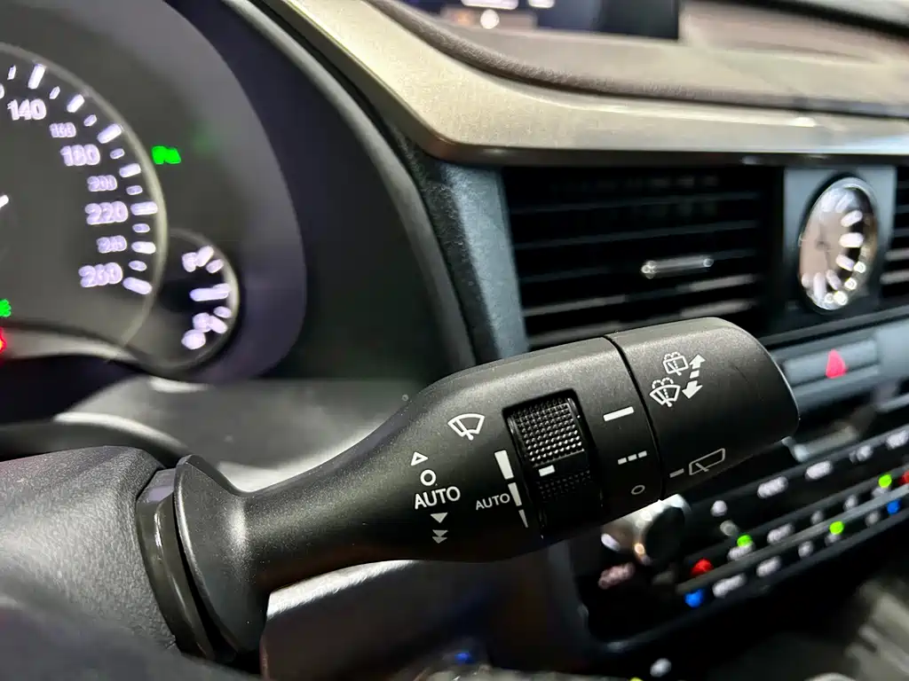 Lexus RX — миниатюра 15