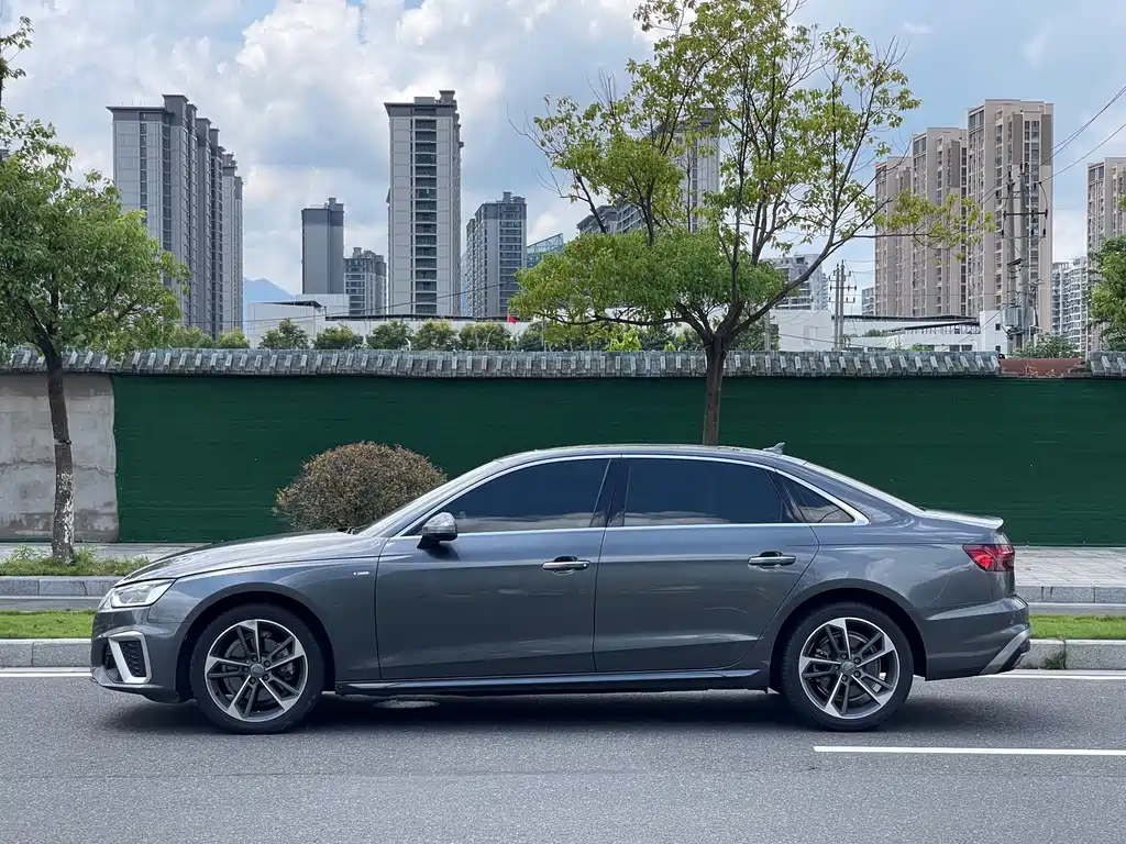 Audi A4L — миниатюра 15