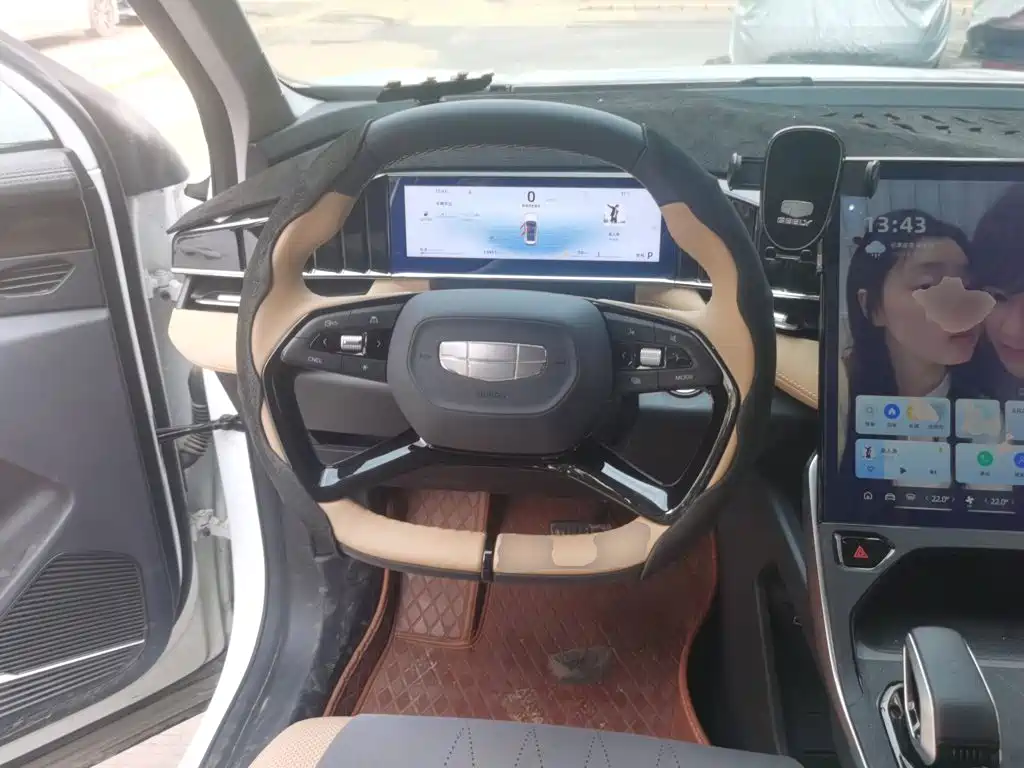 Geely Boyue L — миниатюра 6
