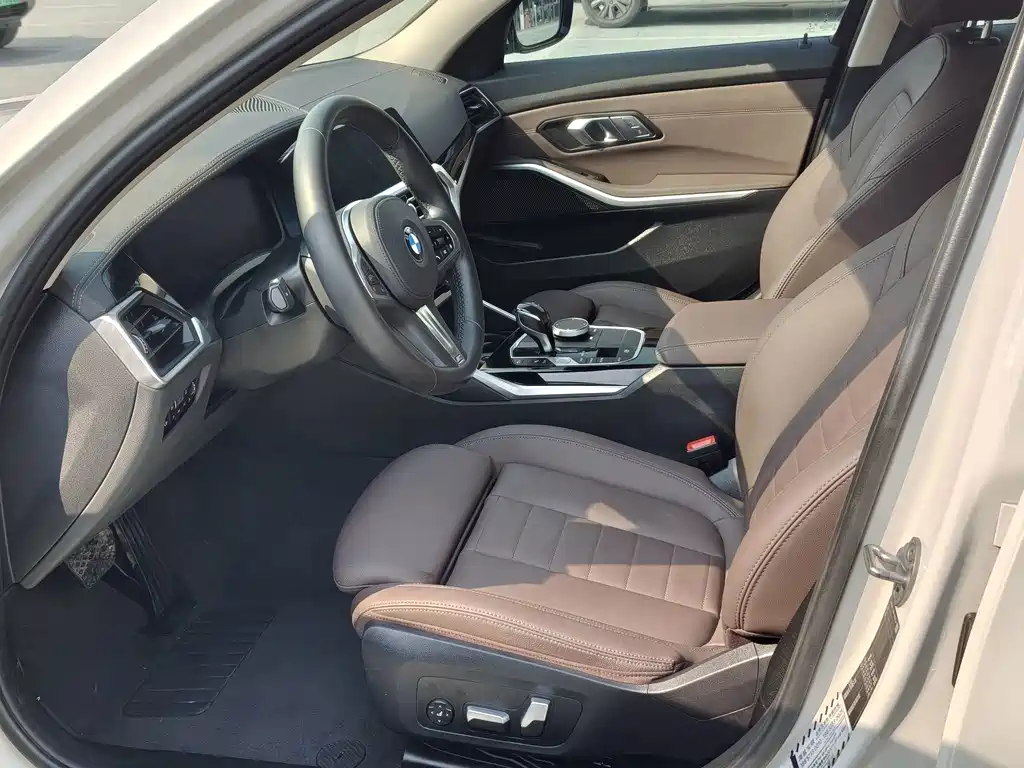 BMW 3 Series — миниатюра 4