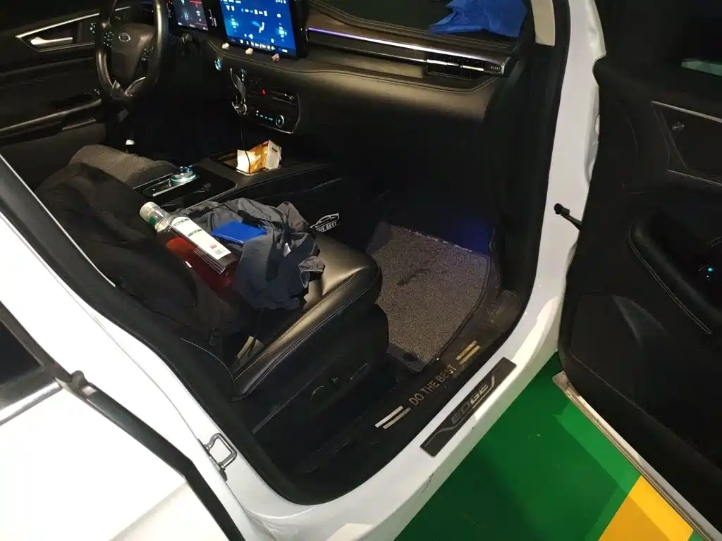 Ford Edge — миниатюра 19