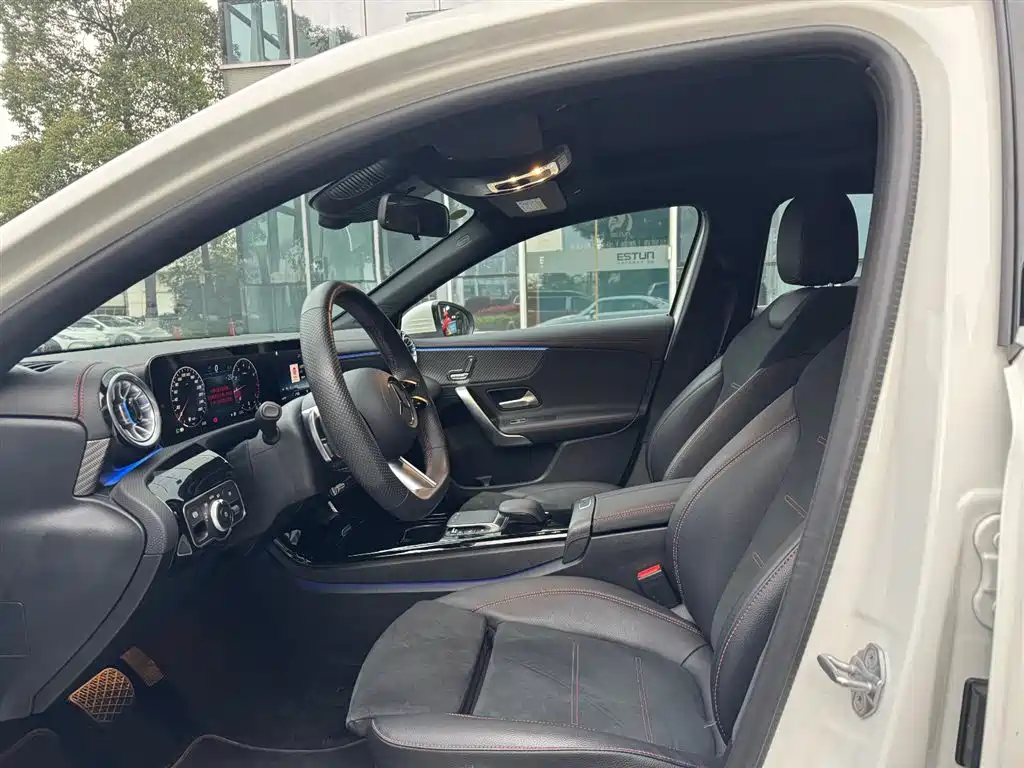 MERCEDES-BENZ A CLASS