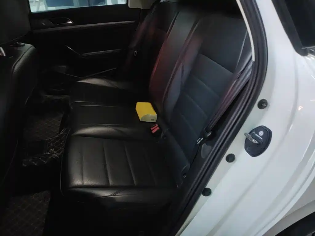 Volkswagen Lavida — миниатюра 17