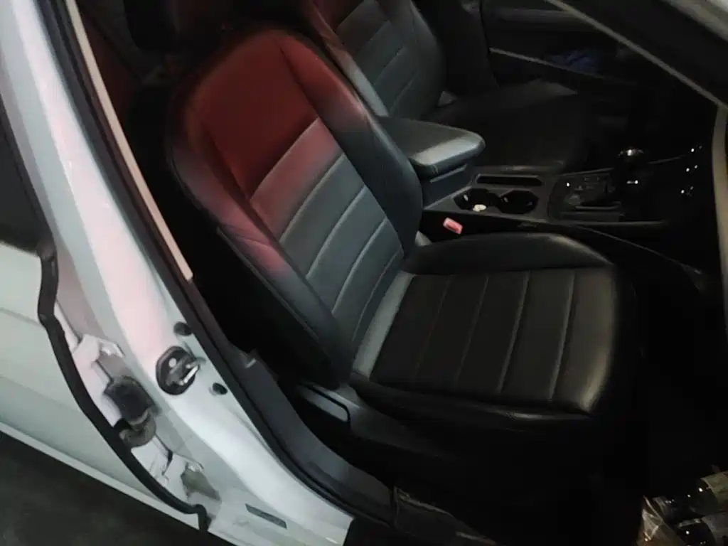 Volkswagen Lavida — миниатюра 25