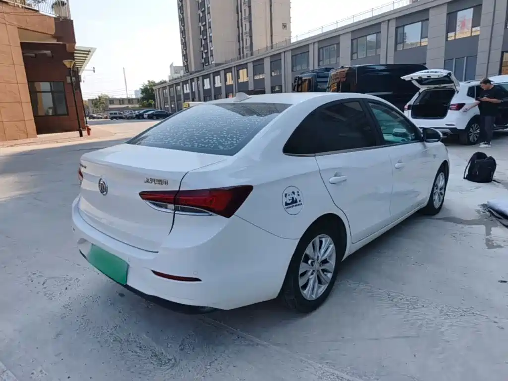 Buick Excelle — миниатюра 7