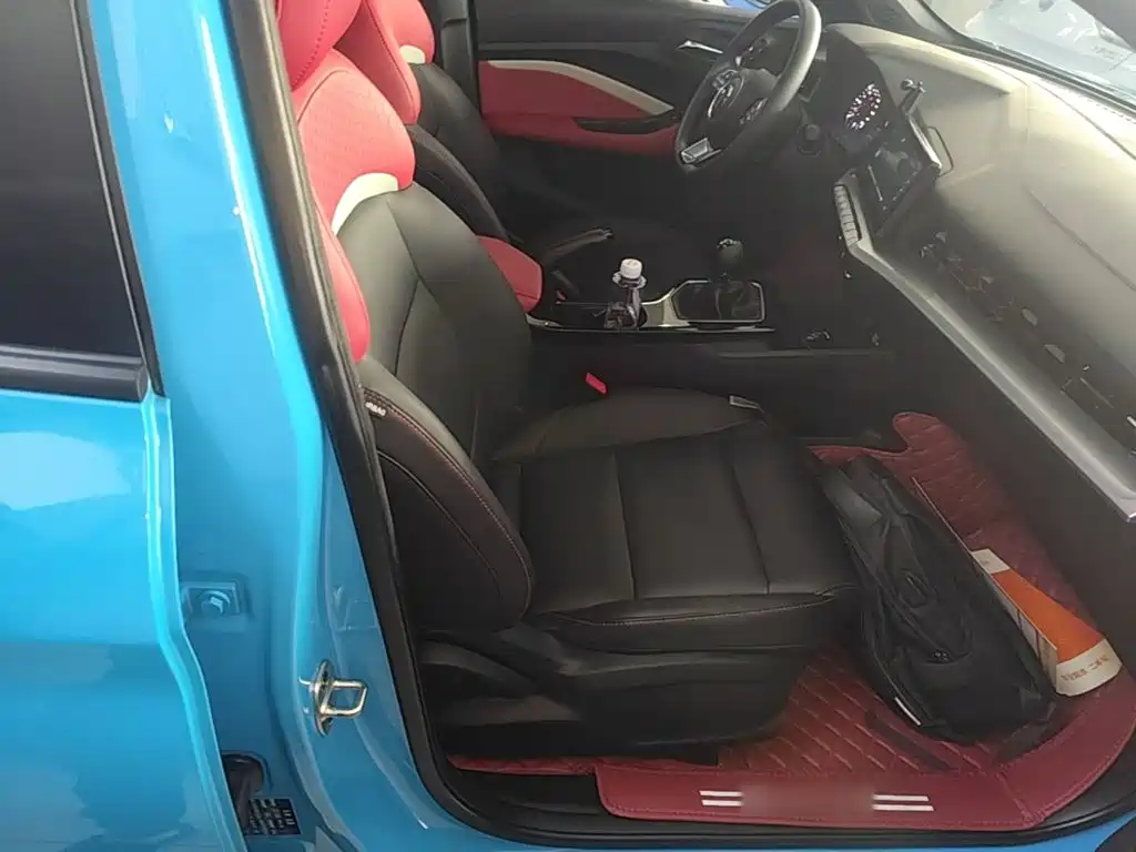 MG MG5 — миниатюра 25