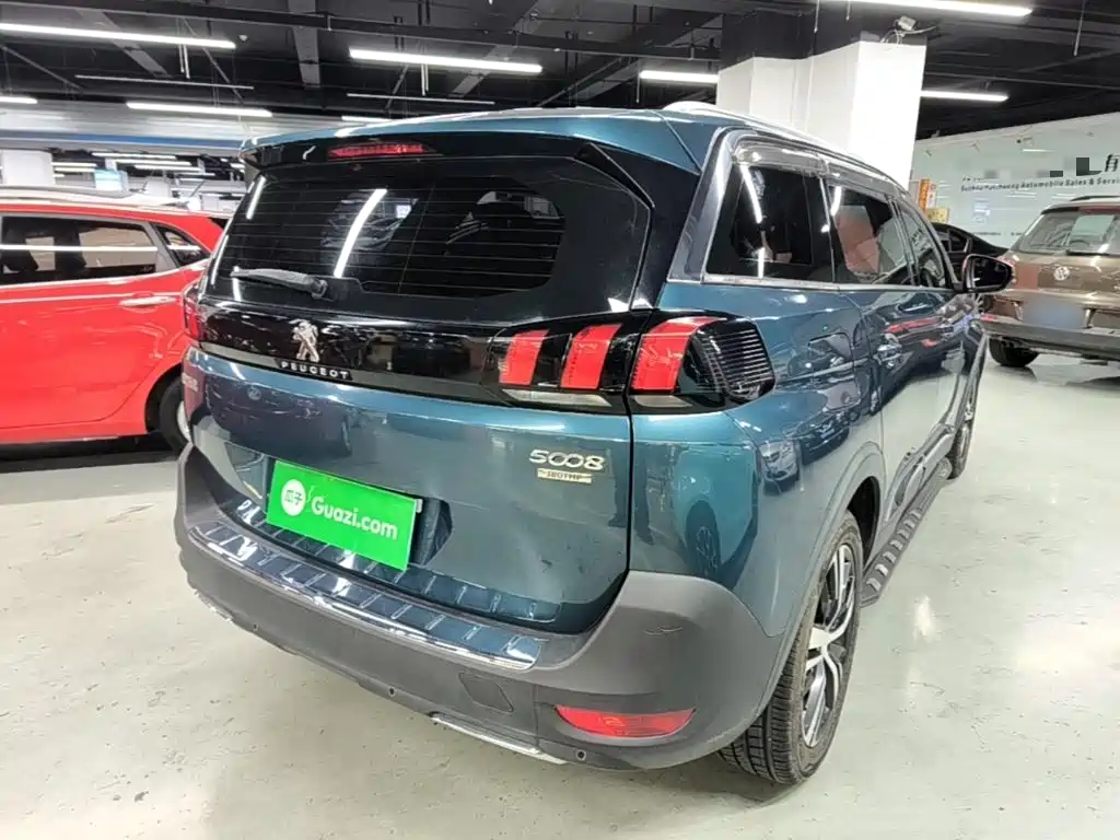 Peugeot 5008 — миниатюра 7
