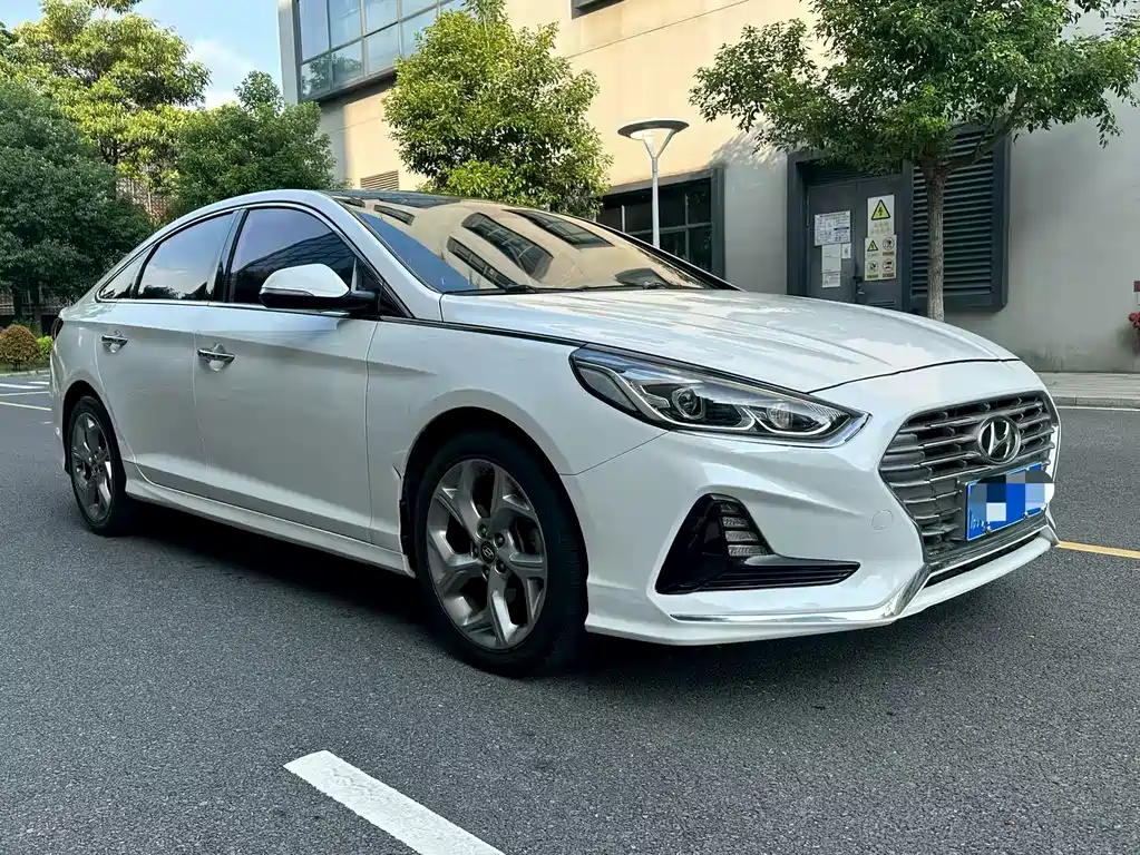 Hyundai Sonata — миниатюра 5