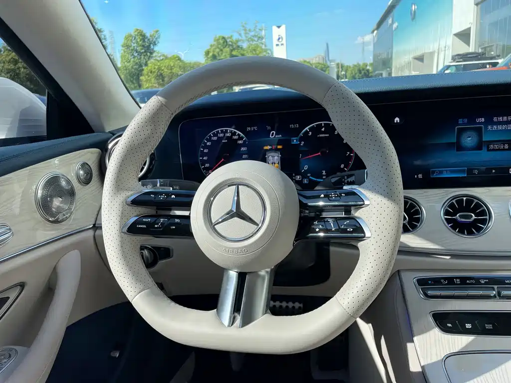 Mercedes-Benz E-Class (Import) — миниатюра 11
