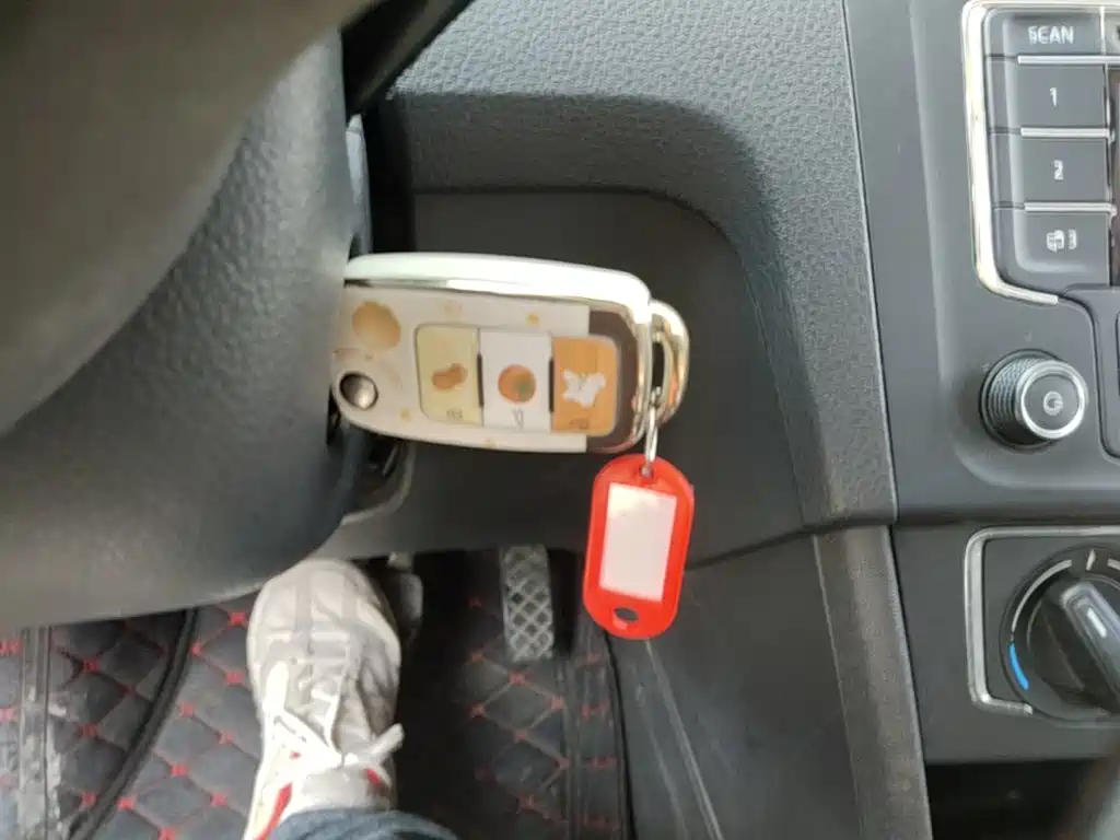 Volkswagen Santana — миниатюра 9