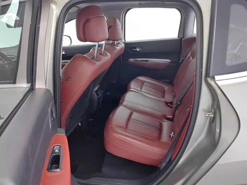 Peugeot 3008 — миниатюра 15