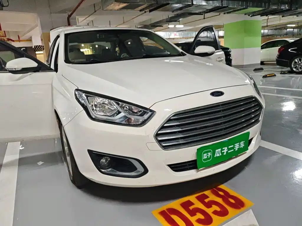 Ford Escort — миниатюра 3