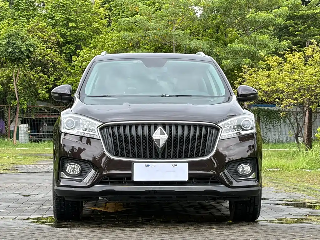 Borgward BX7 — миниатюра 2
