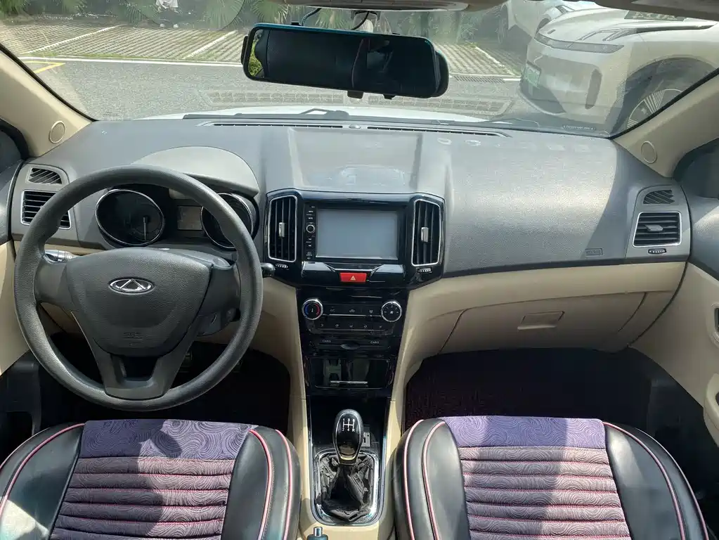 Chery E3 2015 1.5L MT