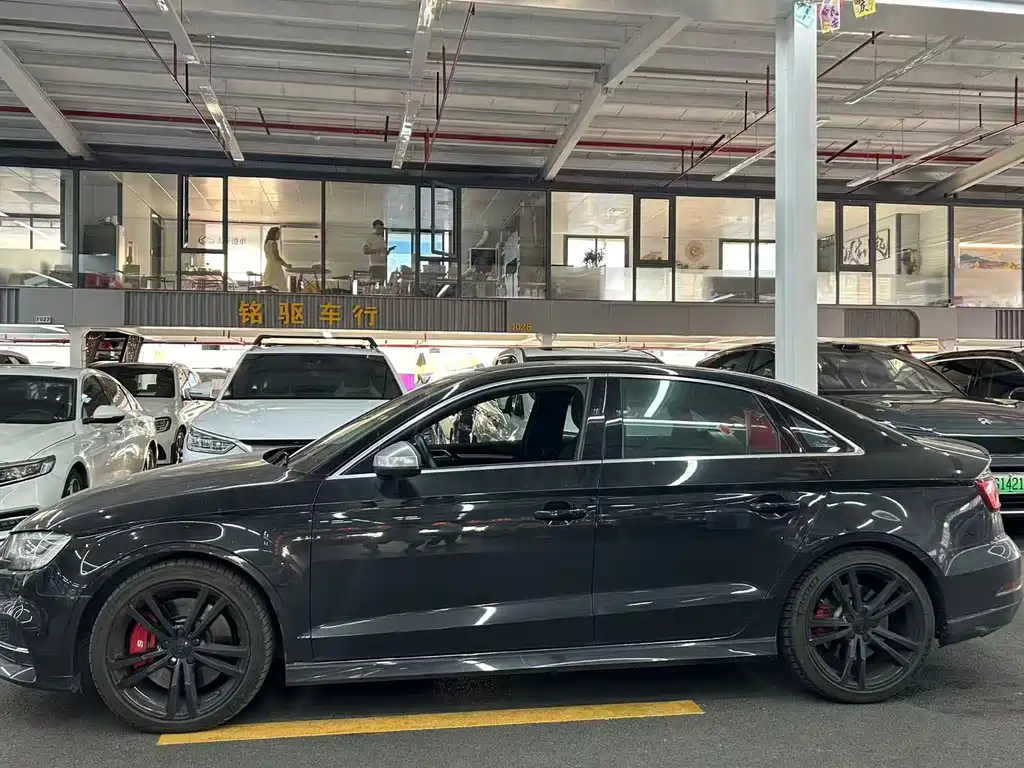 Audi S3 — миниатюра 3
