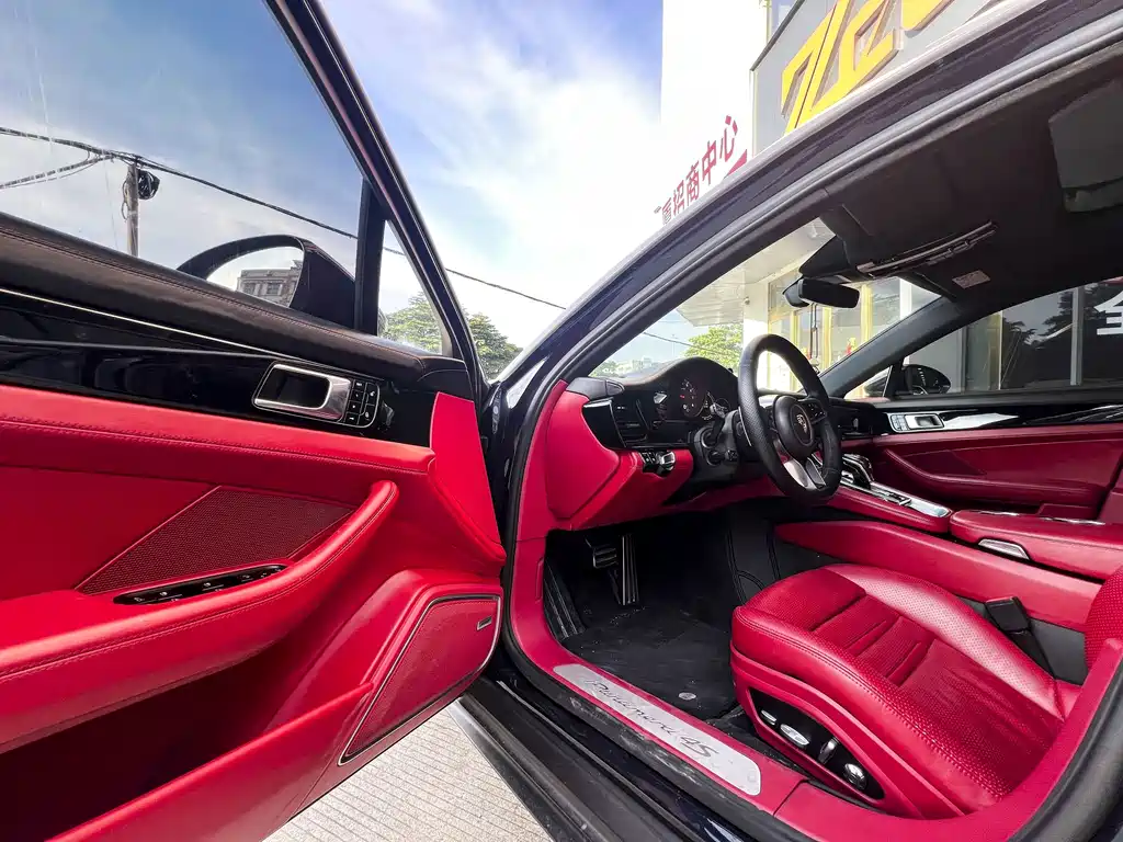 Porsche Panamera — миниатюра 7