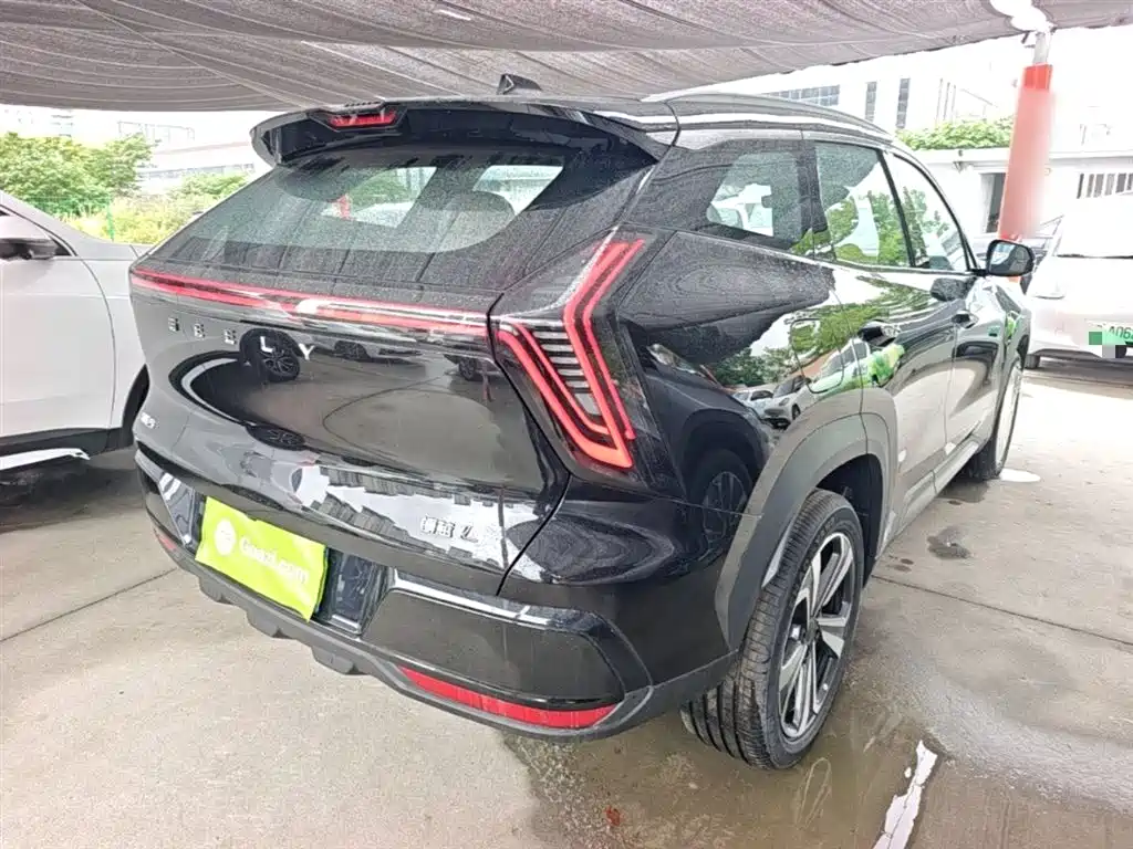 Geely Boyue L L 2025 1.5TD DCT