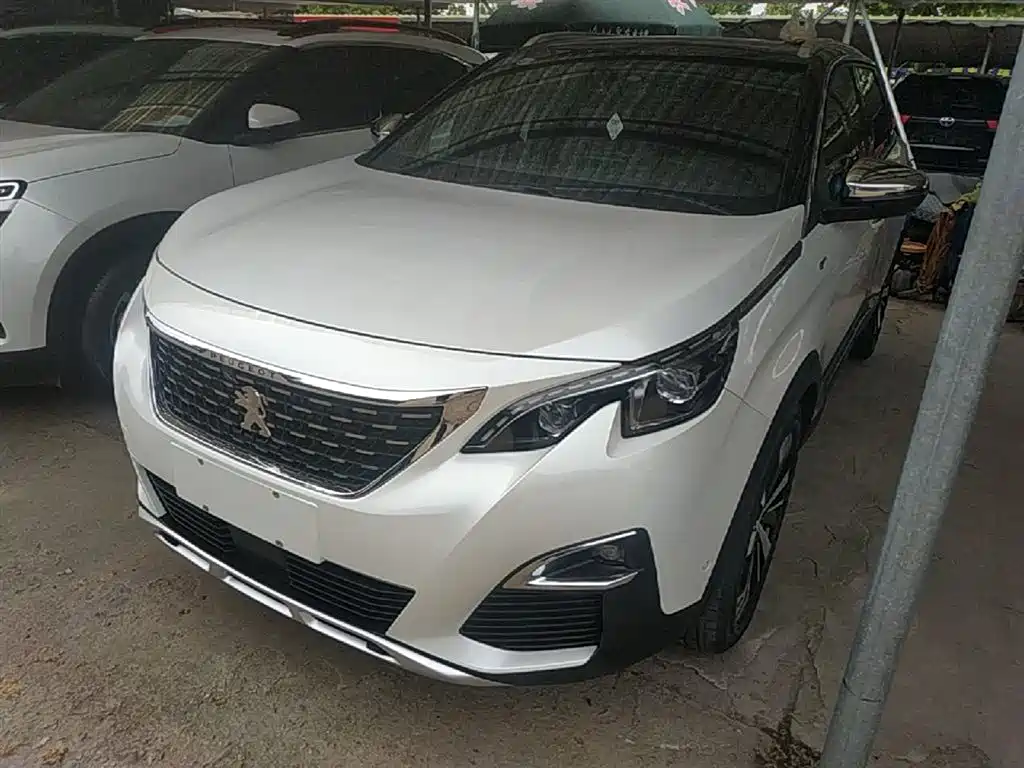 Купить Peugeot 5008