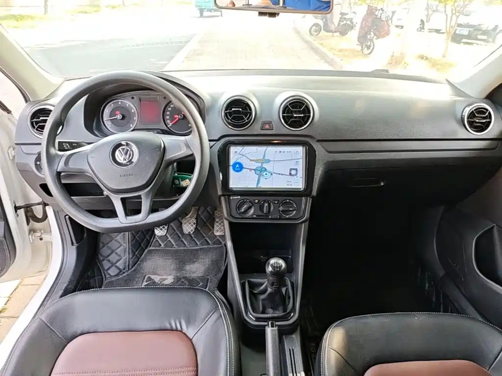 Volkswagen Jetta — миниатюра 10