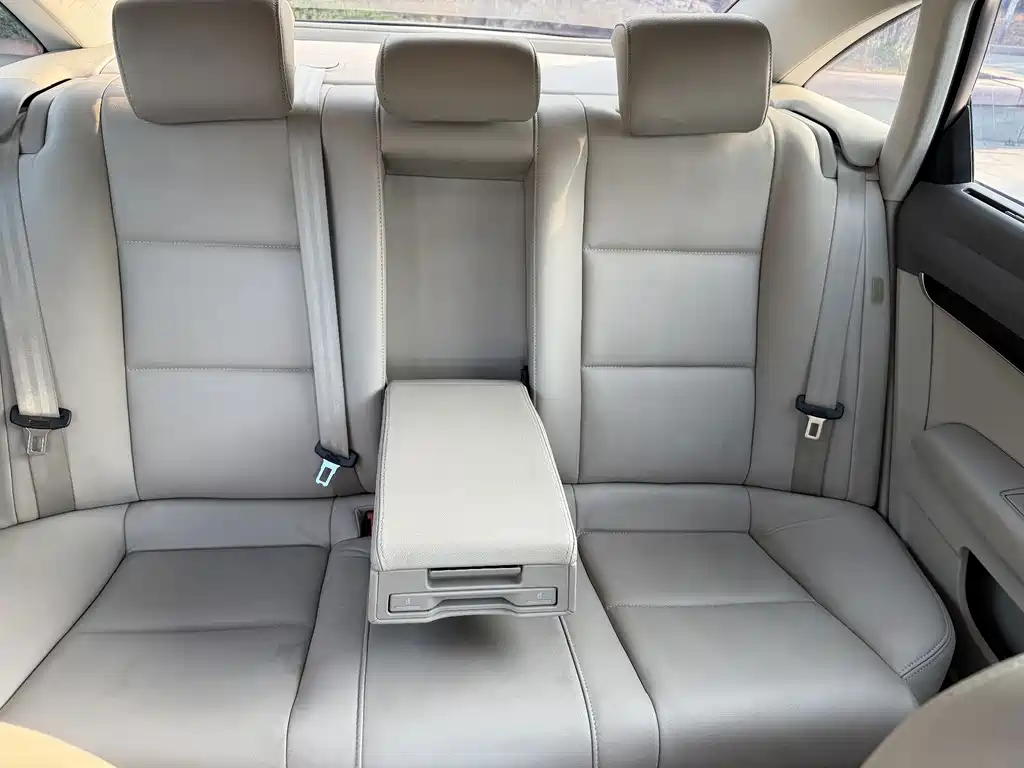 Audi A6L — миниатюра 12