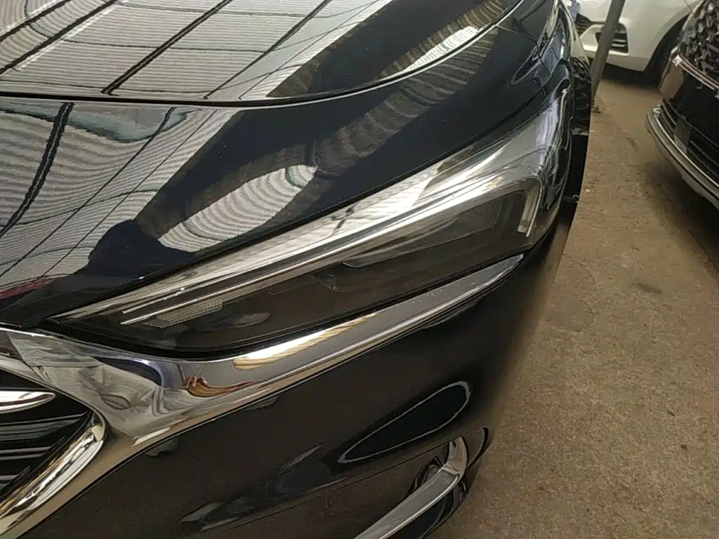 Buick LaCrosse — миниатюра 24