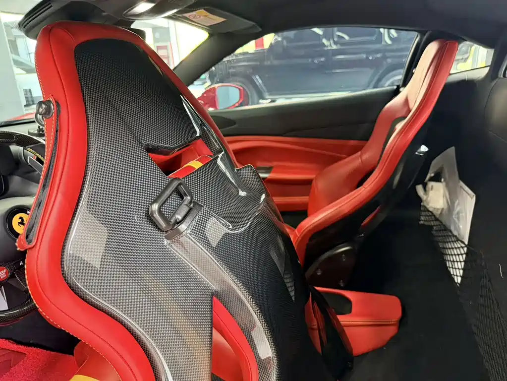 Ferrari F8 Tributo 3.9T V8, фото 7