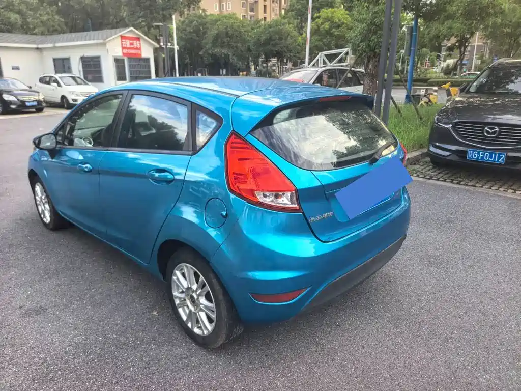 Ford Fiesta — миниатюра 6